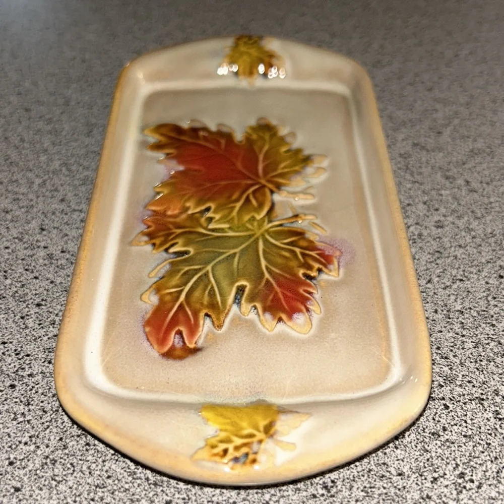 NWT Leaf Glazed Stoneware Trinket Tray by Willow Manor - Picture 3 of 11